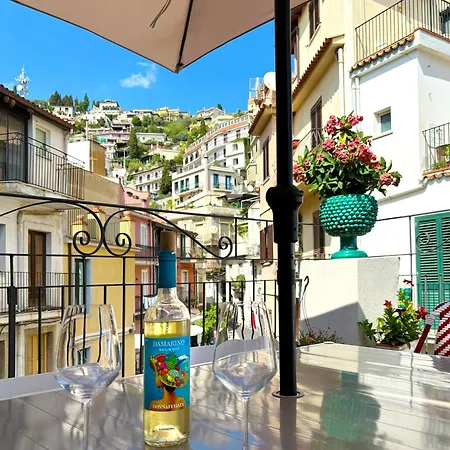 Le Pigne House With Terrace In Centre Ferienhaus Taormina