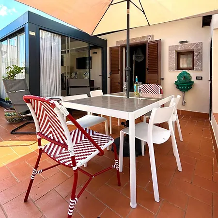 Ferienhaus Le Pigne House With Terrace In Centre Taormina